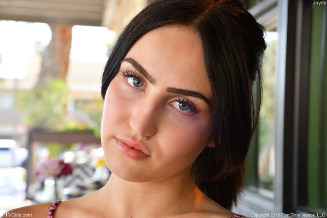 Jayde FTV full fists her shaved pussy in bed photo 22