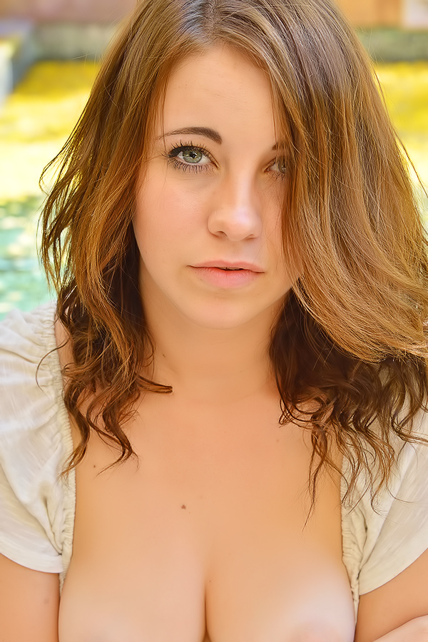 Kinsley FTV teases in denim shorts by the pool