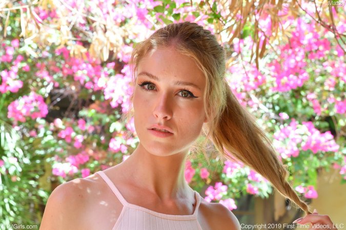 Slender blonde Mazzy FTV stuffing cunt with golf balls photo 7
